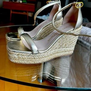 Stuart Weitzman Gold Nudist Square Toe Espadrille Platform Wedge Sandals